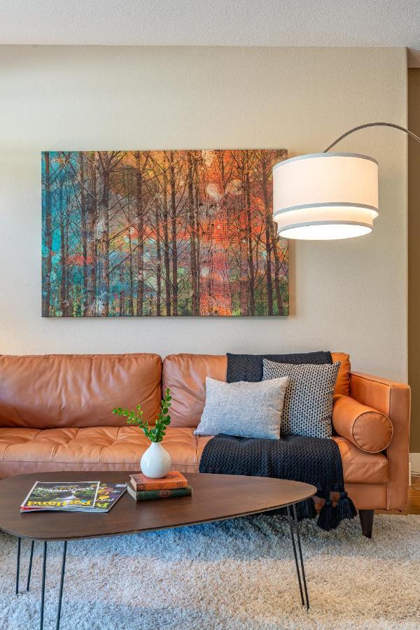 Modern home, Four bedrooms, King Beds Tigard Buitenkant foto