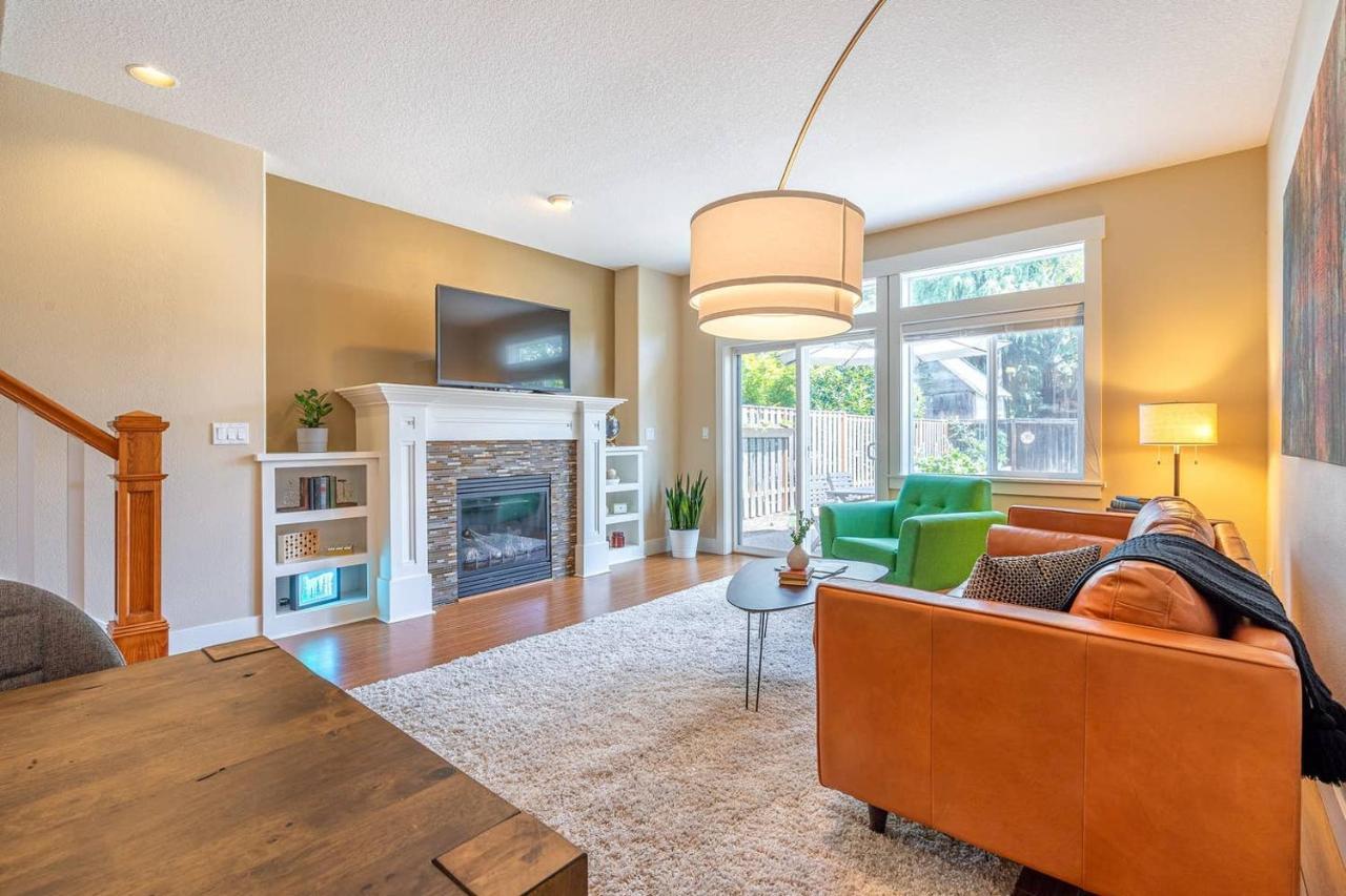 Modern home, Four bedrooms, King Beds Tigard Buitenkant foto